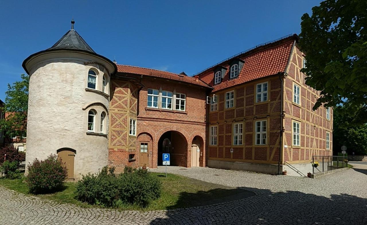 Hotel Lindenhof / Gastehaus An Der Teufelsmauer à Thale Extérieur photo